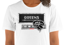 SHORT SLEEVE TEE  (uniSex) : QUEENS (tiled classic)